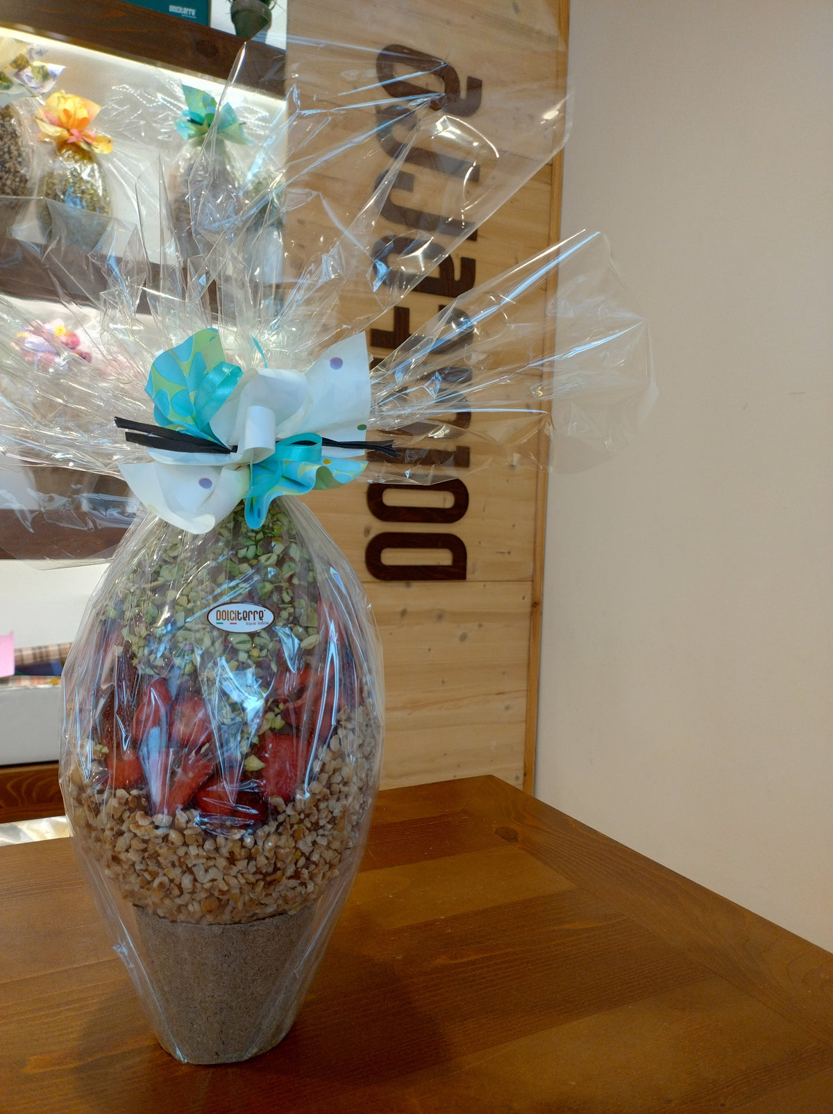 Uovo trigusto fondente con nocciola, pistacchio e fragola - 600g